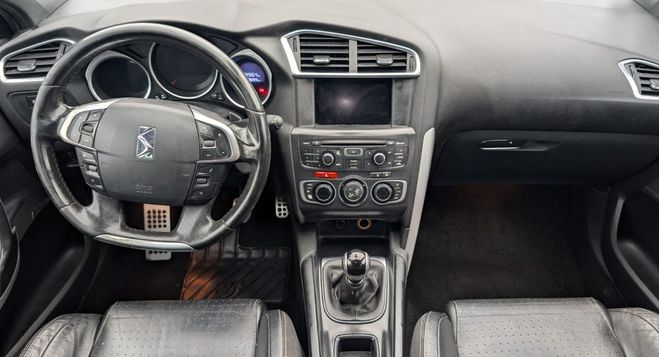 Citroen DS4  1.6 HDi 115 cv So Chic  de 2014