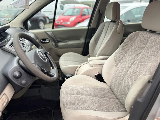 Renault Megane SCENIC II Confort Authentique Gris de 2007