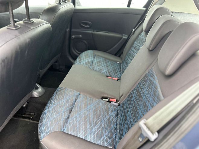 Renault Clio Authentique Bleu de 2008