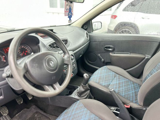 Renault Clio Authentique Bleu de 2008