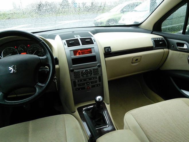 Peugeot 407 2.0 135 Executive Pack CLIM - DISTRIBUTI Gris de 2004