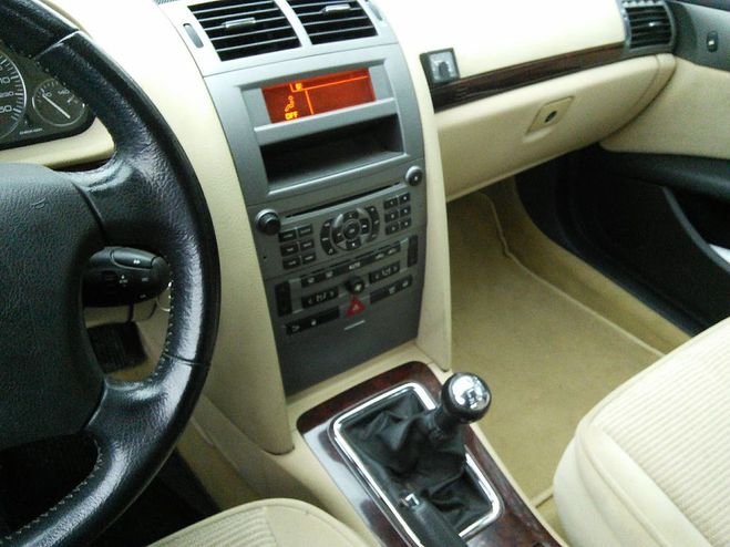 Peugeot 407 2.0 135 Executive Pack CLIM - DISTRIBUTI Gris de 2004