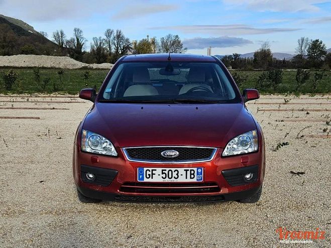 Ford Focus 1.6 TDCi DPF GHIA 110 cv Rouge de 2006