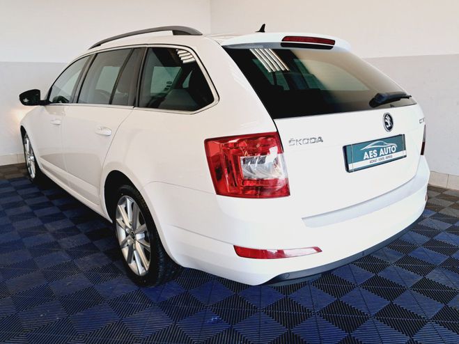 Skoda Octavia 1.6 TDI 116 ch CR Business Blanc de 2017