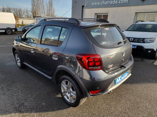 Dacia Sandero 0.9 TCE 90CH STEPWAY Gris Comete de 2017