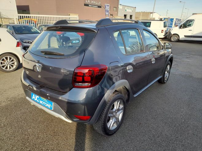 Dacia Sandero 0.9 TCE 90CH STEPWAY Gris Comete de 2017