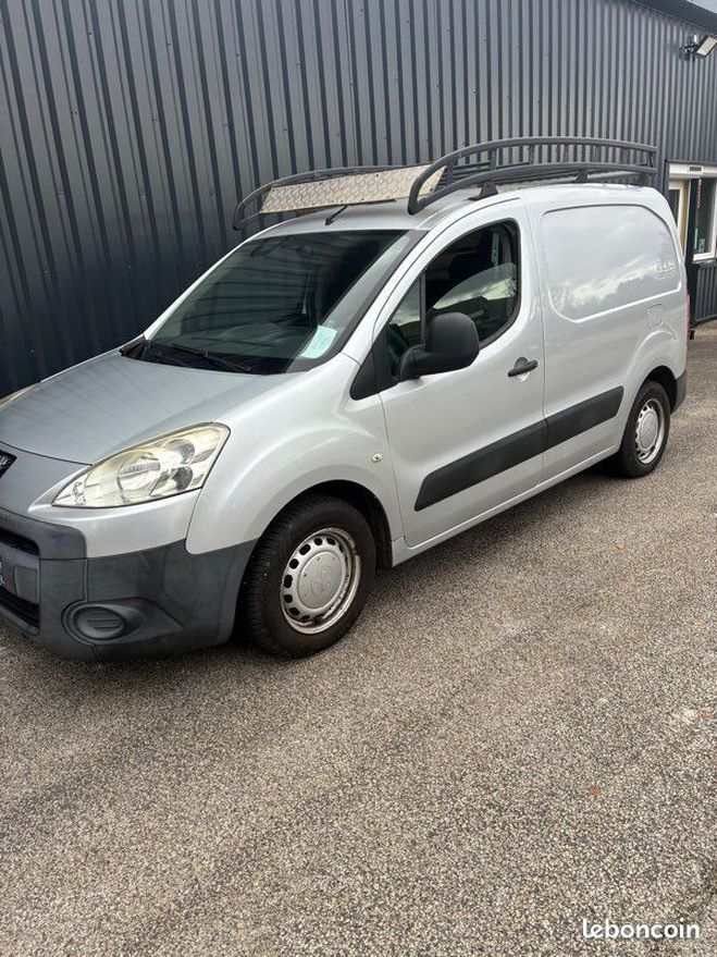 Peugeot Partner hdi 1.6 2010 attelage galerie Argent de 2010