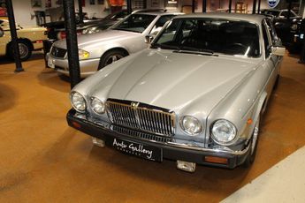  Voir d&eacute;tails -Jaguar Sovereign 4.2 BVA &agrave; Bordeaux (33)