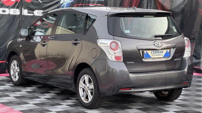 Toyota Verso 126 D-4D FAP SKYVIEW EDITION 7 PLACES Gris F de 2010