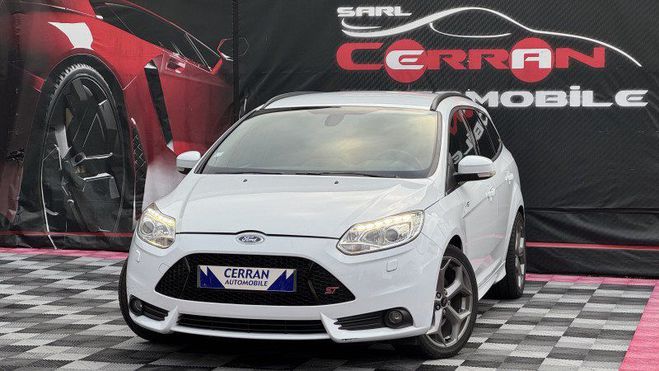 Ford Focus SW 2.0 SCTI 250CH ECOBOOST ST Blanc de 2012