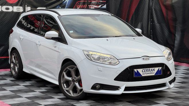 Ford Focus SW 2.0 SCTI 250CH ECOBOOST ST Blanc de 2012
