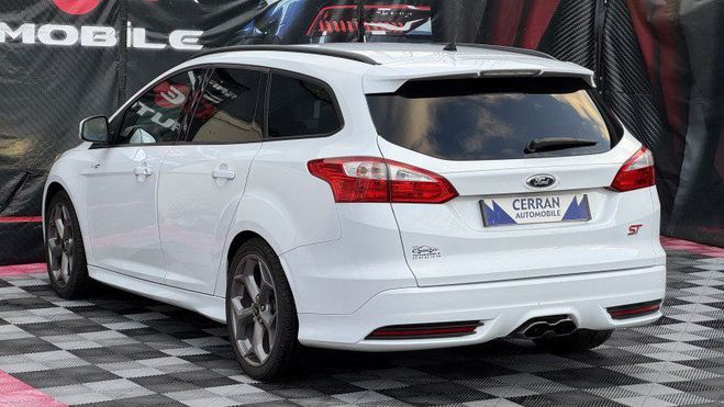 Ford Focus SW 2.0 SCTI 250CH ECOBOOST ST Blanc de 2012