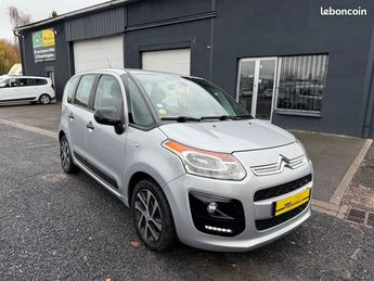  Voir d&eacute;tails -Citroen C3 Picasso 1l6 Hdi 100 chx &agrave; Douai (59)