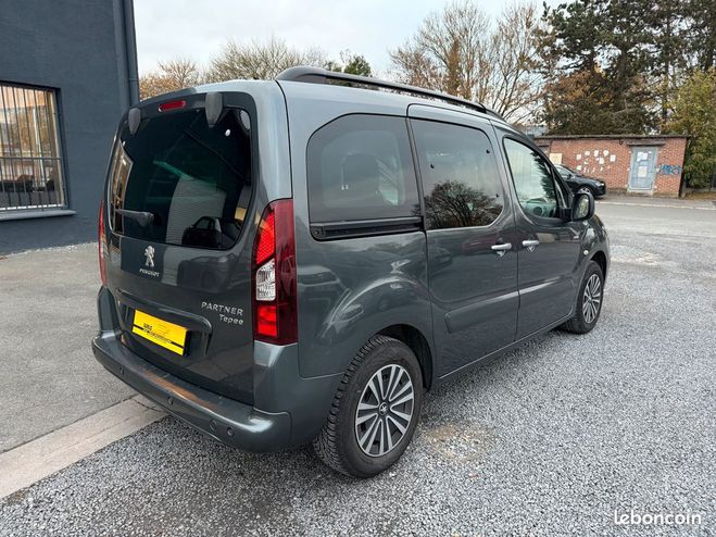 Peugeot Partner Tepee 1l6 HDI 100 chx ��Style�� Gris de 2018