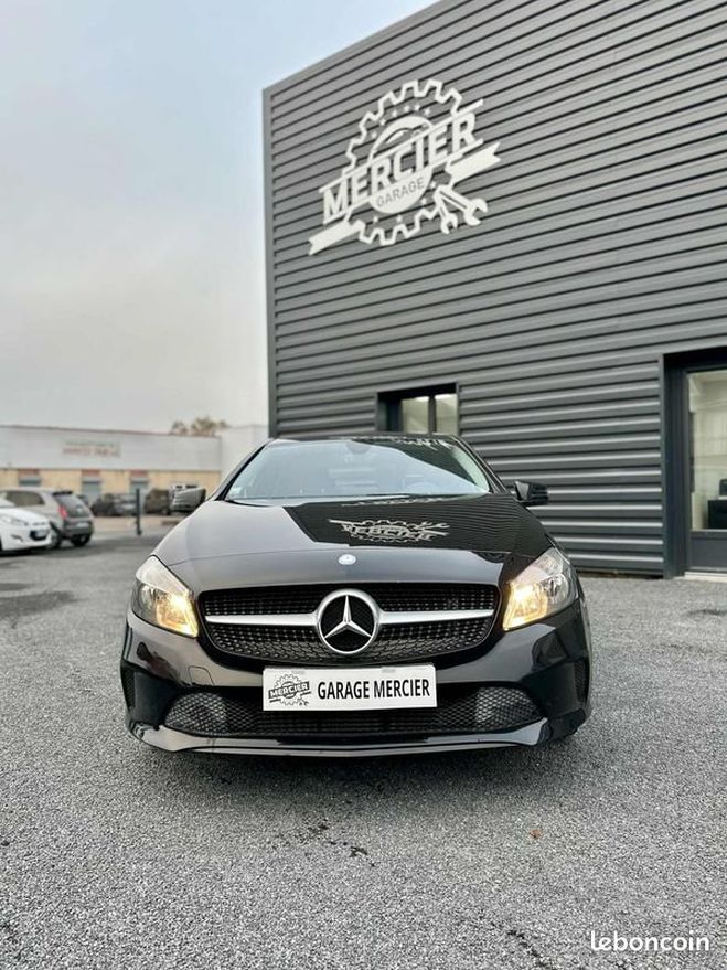Mercedes Classe A 160d (W176) 1.5 CDI 90ch BUSINESS Noir de 2016