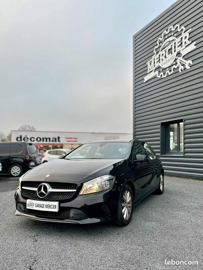 Mercedes Classe A 160d (W176) 1.5 CDI 90ch BUSINESS Noir de 2016