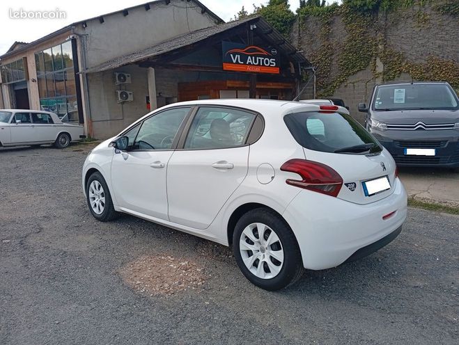 Peugeot 208 1.0 68 cv Ann�e 2015 Blanc de 2015