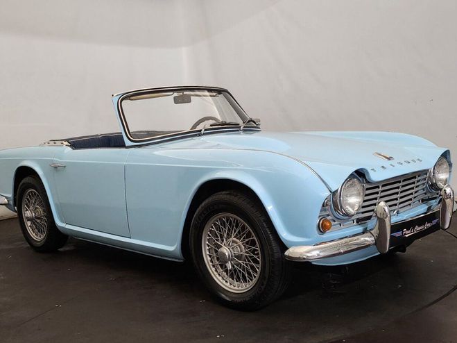 Triumph TR4  Bleu de 1962
