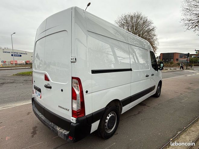 Renault Master F3300 L2H2 2.3 bluedci 135 Grand Confort Blanc de 2022