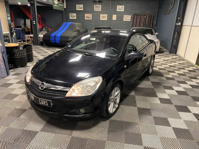 Opel Astra TWIN TOP 1.9 CDTI LINEA ROSSA 150ch Noir de 2008