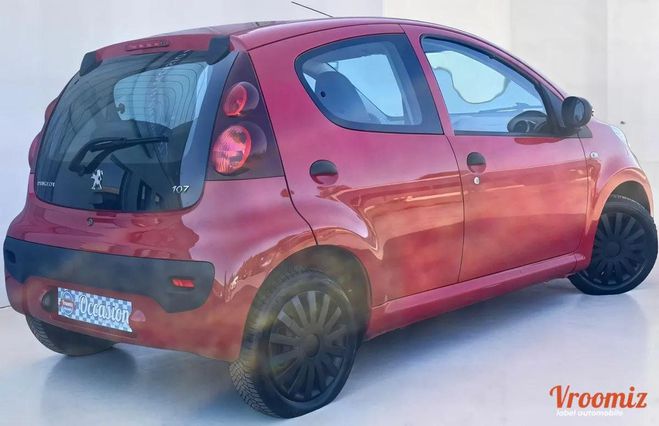 Peugeot 107 1.0e - 68ch (4 cv) 12V - BVM5 - 5 Portes Rouge de 2013
