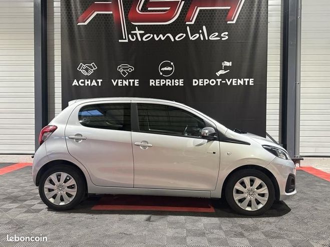 Peugeot 108 1.0 VTi Style 5p Gris de 2017