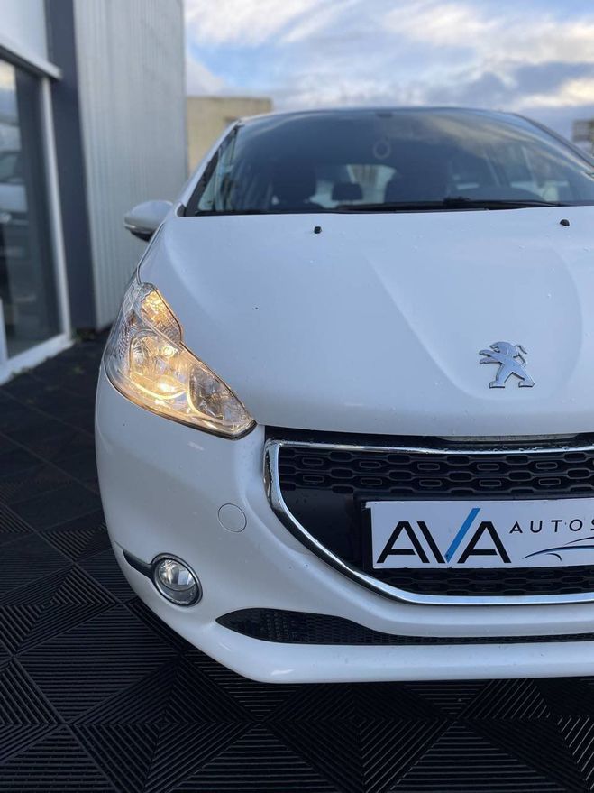 Peugeot 208 1.4 HDi FAP Active 5p BLANC de 2013