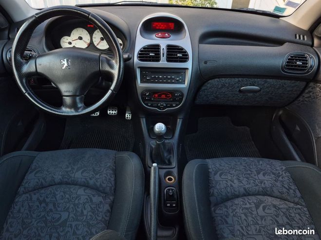 Peugeot 206 1.6 110ch quicksilver essence bo�te manu Gris de 2005