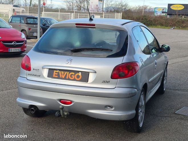Peugeot 206 1.6 110ch quicksilver essence bo�te manu Gris de 2005