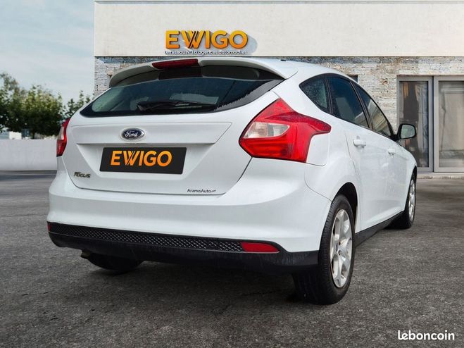 Ford Focus 1.6 tivct 85 trend deuxieme main affaire Blanc de 2012