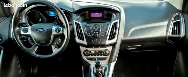 Ford Focus 1.6 tivct 85 trend deuxieme main affaire Blanc de 2012