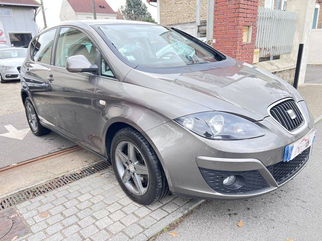 Seat Altea 1.6 TDI 105ch FAP Ecomotive I-Tech GRIS F de 2014