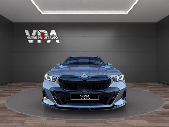 BMW Serie 5 520i 2.0 208ch ? M Sport HUD Cam�ra 360� Gris de 2024