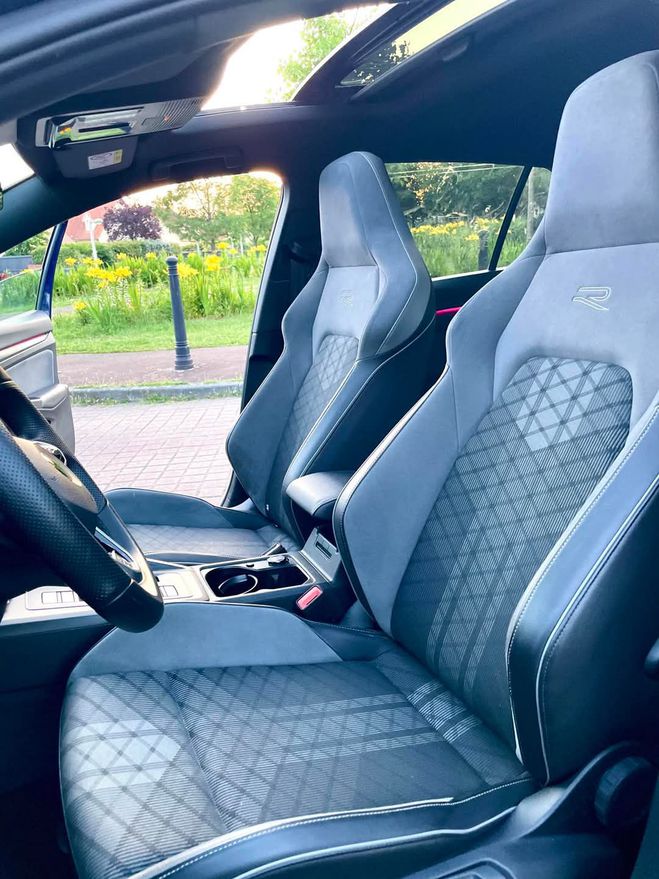 Volkswagen Golf  R-Line 1ST, modele VIII SW 2.0 TDI SCR   de 2021