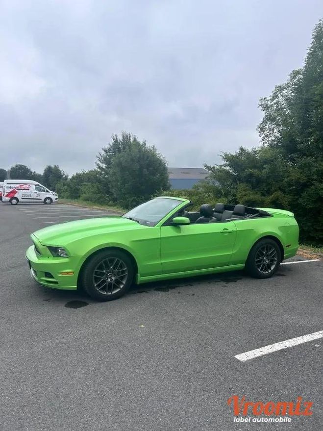 Ford Mustang CABRIOLET 3.7 305 BVA Vert de 2014