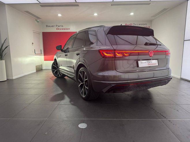 Volkswagen Touareg 3.0 V6 eHybrid 462 ch Tiptronic 8 4Motio Gris de 2024