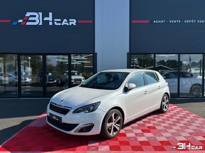 Peugeot 308 GENERATION-II 1.2 E-THP 130 ALLURE Blanc de 2015