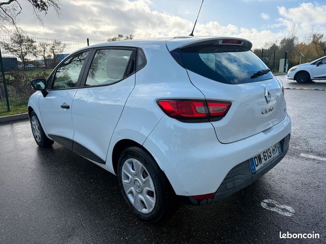 Renault Clio 4 IV Soci�t� 1.5 DCi 75ch AIR ECO� 2 pla Blanc de 2015