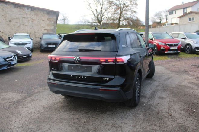 Volkswagen Tiguan 5 GOAL E-TSI 150 CV HYBRIDE GPS 3D USB J Noir Intense de 2025
