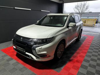  Voir d&eacute;tails -Mitsubishi Outlander Phev 2.4 S-AWC - 234 ch - BVA 2013 Insty &agrave; Vielmur-sur-Agout (81)