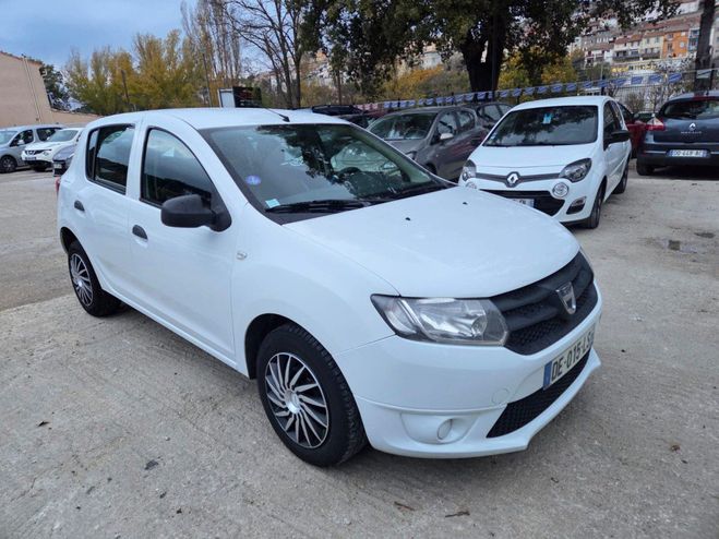 Cliquer pour voir la photo suivante Dacia Sandero 1.2 16V 75 Blanc de 2014