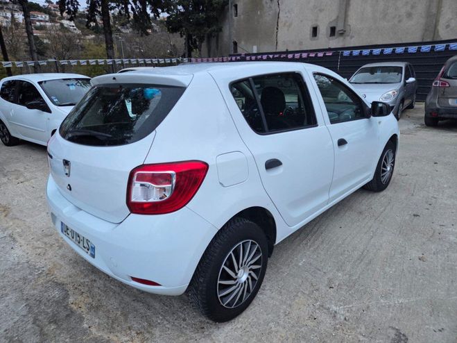 Dacia Sandero 1.2 16V 75 Blanc de 2014