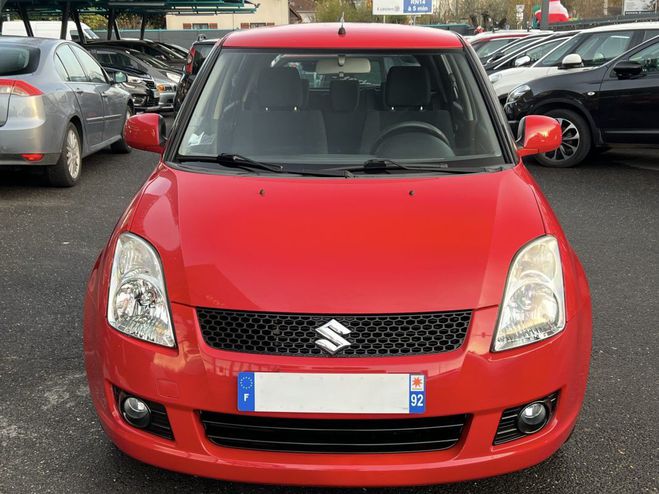 Suzuki Swift II 1.3 i 93 Cv 5 PORTES / CLIMATISATION  Rouge de 2009