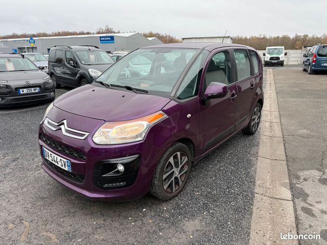 Citroen C3 Picasso 1l2 essence VTI 110 chx Rouge de 2015
