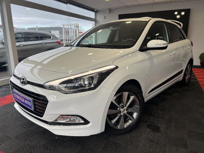 Cliquer pour voir la photo suivante Hyundai I20 1.0 T-GDi 100 Edition #Navi Blanc de 2017