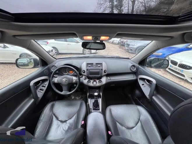 Toyota RAV 4 Rav-4 2.2D 177cv 4x4 3�me Main Gris de 2007