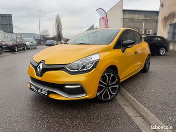  Voir d&eacute;tails -Renault Clio RS IV 1.6 Turbo 200 EDC &agrave; Saint-Martin-d'H�res (38)