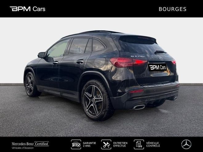 Mercedes Classe GLA 250 e Hybrid EQ 218ch AMG Line 8G-DCT Noir Cosmos M�tallis� de 2025