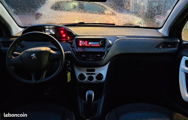 Peugeot 208 1.0Vti 68Cv Like 05-2015  de 2015