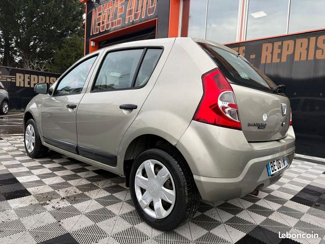 Dacia Sandero 1.4 MPI 75CH GPL AMBIANCE Beige de 2010